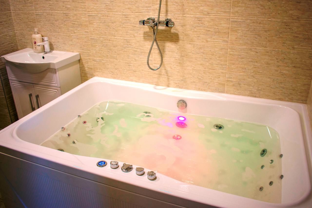 Апарт-отели JACUZZI VIP SMART ApartHotel, Панорамный вид на Минск Минск