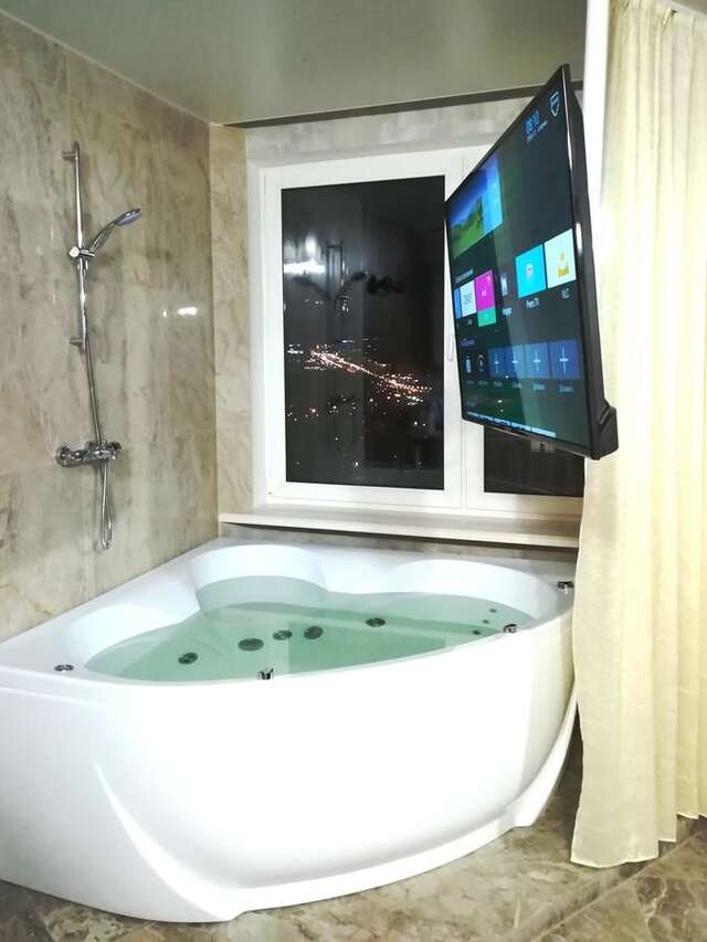 Апарт-отели JACUZZI VIP SMART ApartHotel, Панорамный вид на Минск Минск-17